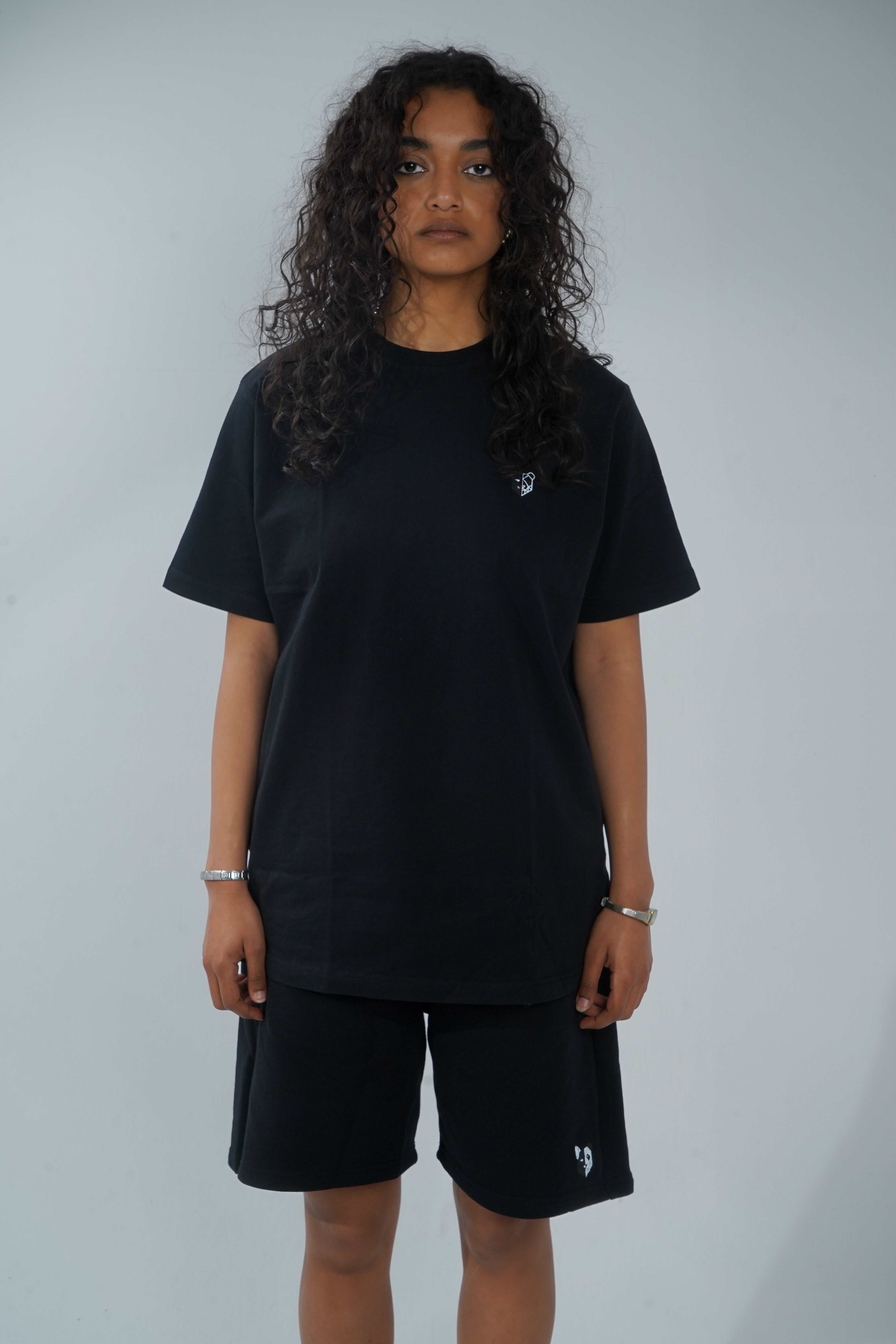 Essential T-shirt (Black)