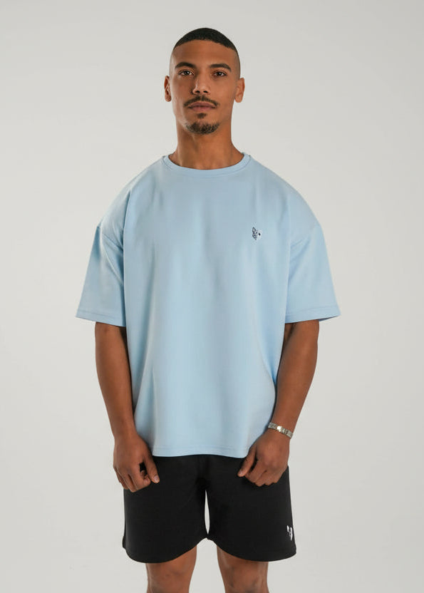 تي شيرت كبير الحجم (أزرق فاتح)