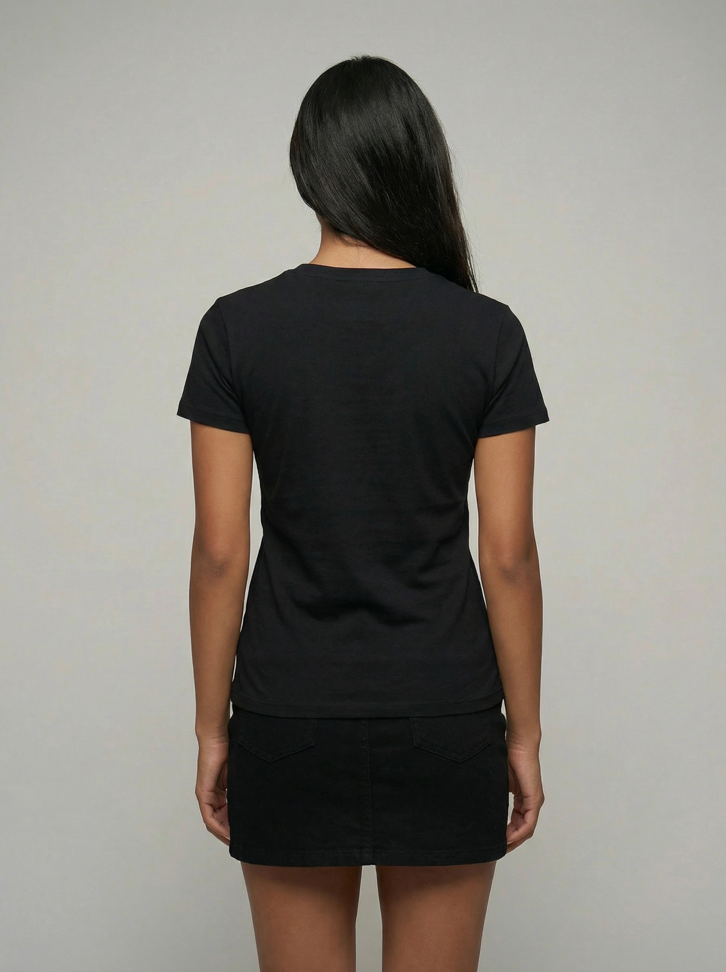 تيشيرت نسائي (أسود)