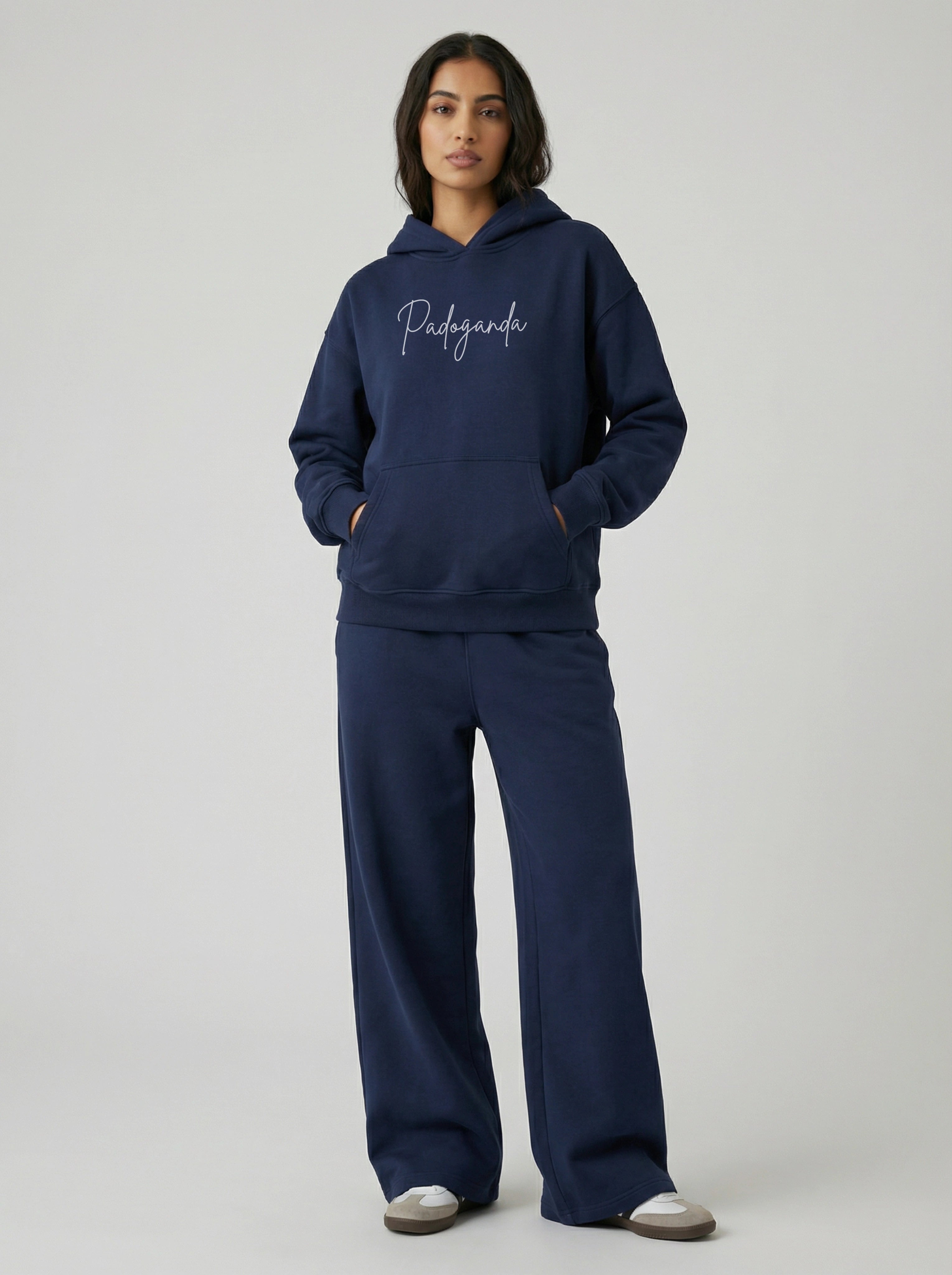 هودي (أزرق داكن)