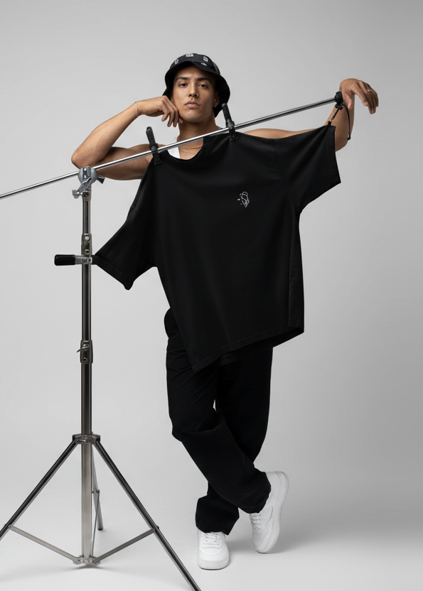Elongated Oversize T-shirt (Black)